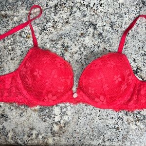 Victoria’s Secret Push Up Bra 🌺